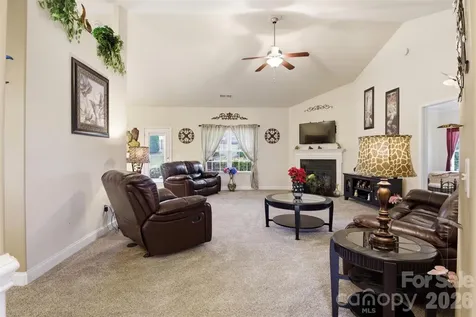 2425 Winnsford Lane Gastonia NC 28056