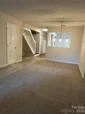 6311 Windsor Gate Lane Charlotte NC 28215