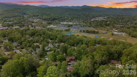 16 Woodsong Lane Brevard NC 28712