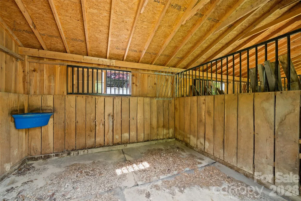 28 Cathys Cove Road Hendersonville NC 28792