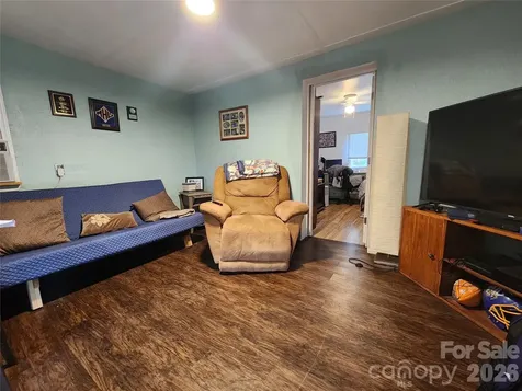 28 Cathys Cove Road Hendersonville NC 28792
