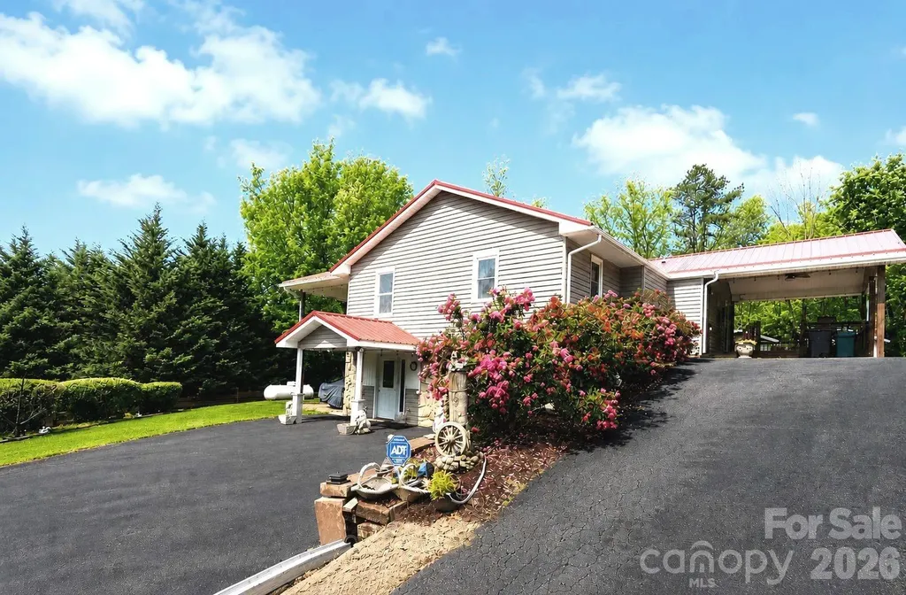 41 Vista Drive Clyde NC 28721