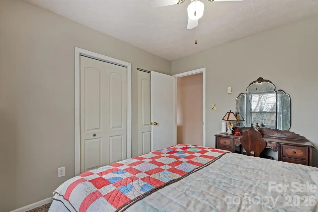 41 Vista Drive Clyde NC 28721