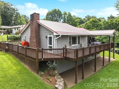 41 Vista Drive Clyde NC 28721