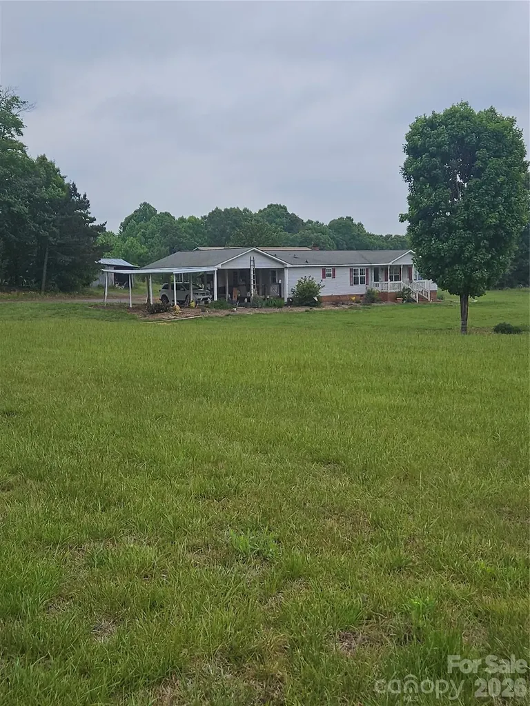 32049 Kendalls Church Road New London NC 28127