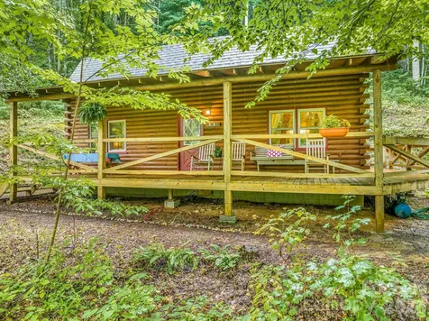 51 Spruce Street Maggie Valley NC 28751