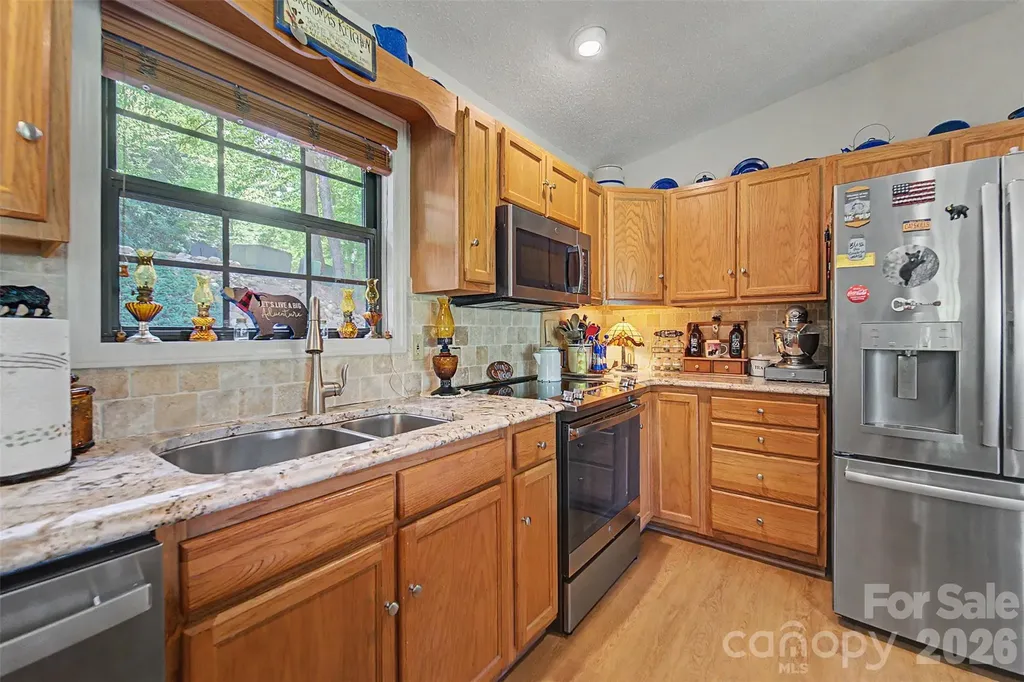 531 Reserve Road Franklin NC 28734