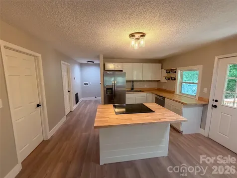 3910 Oakwood Circle Iron Station NC 28080
