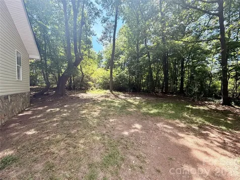 3910 Oakwood Circle Iron Station NC 28080