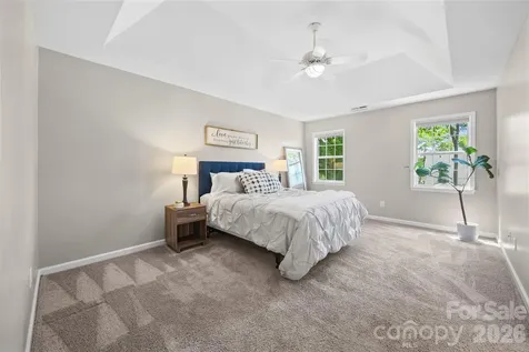 13606 Red Wine Court Charlotte NC 28273