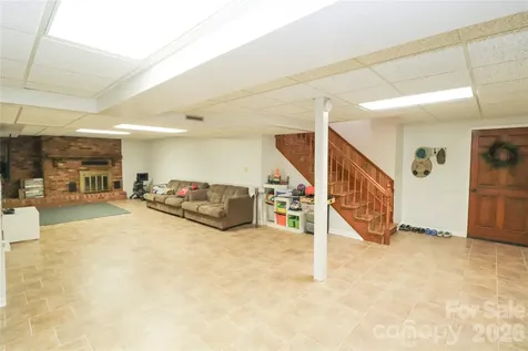 112 Forest Avenue NE Valdese NC 28690