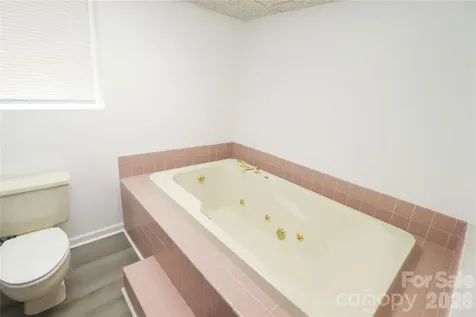 112 Forest Avenue NE Valdese NC 28690