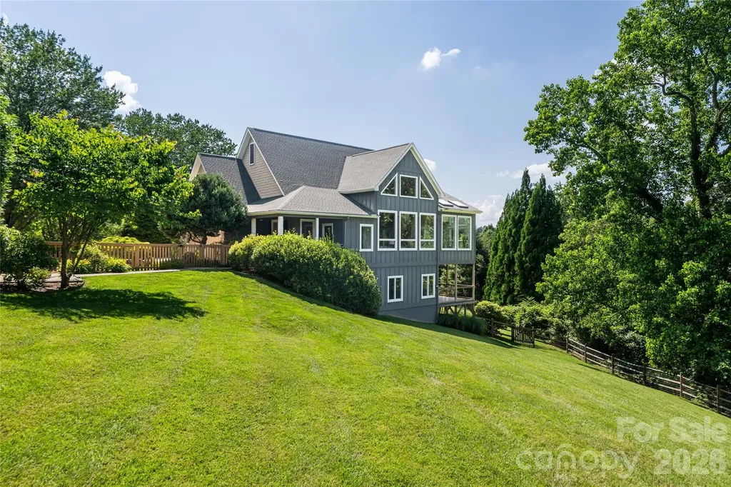 33 Bridle Path Drive Barnardsville NC 28709