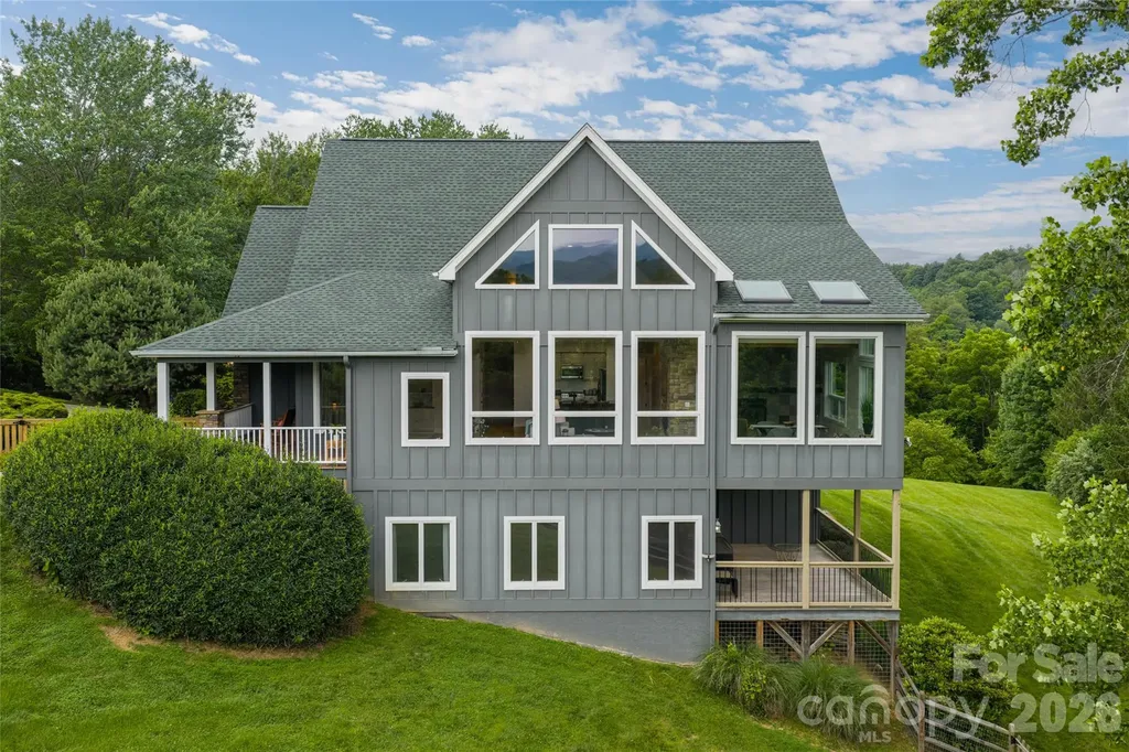 33 Bridle Path Drive Barnardsville NC 28709