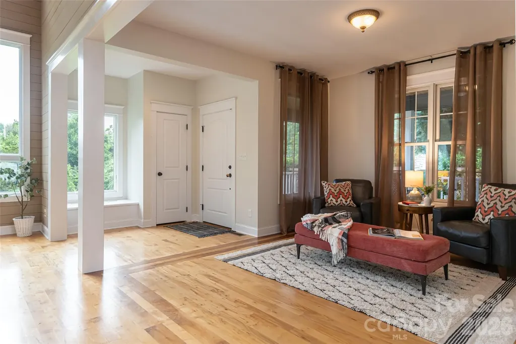 33 Bridle Path Drive Barnardsville NC 28709