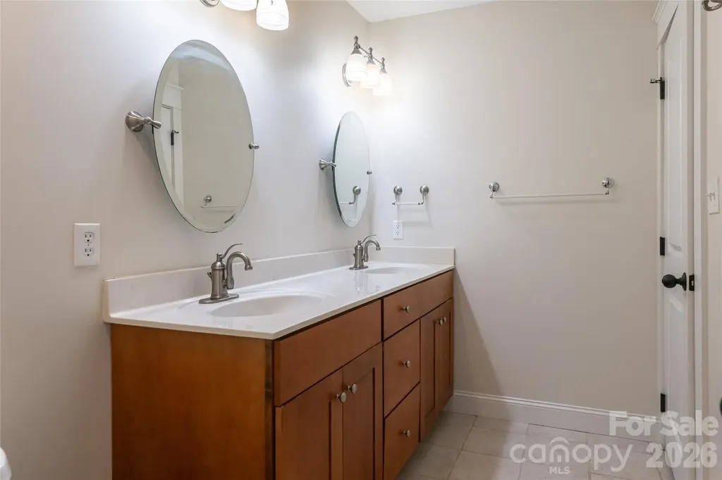33 Bridle Path Drive Barnardsville NC 28709