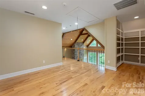 33 Bridle Path Drive Barnardsville NC 28709