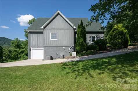 33 Bridle Path Drive Barnardsville NC 28709