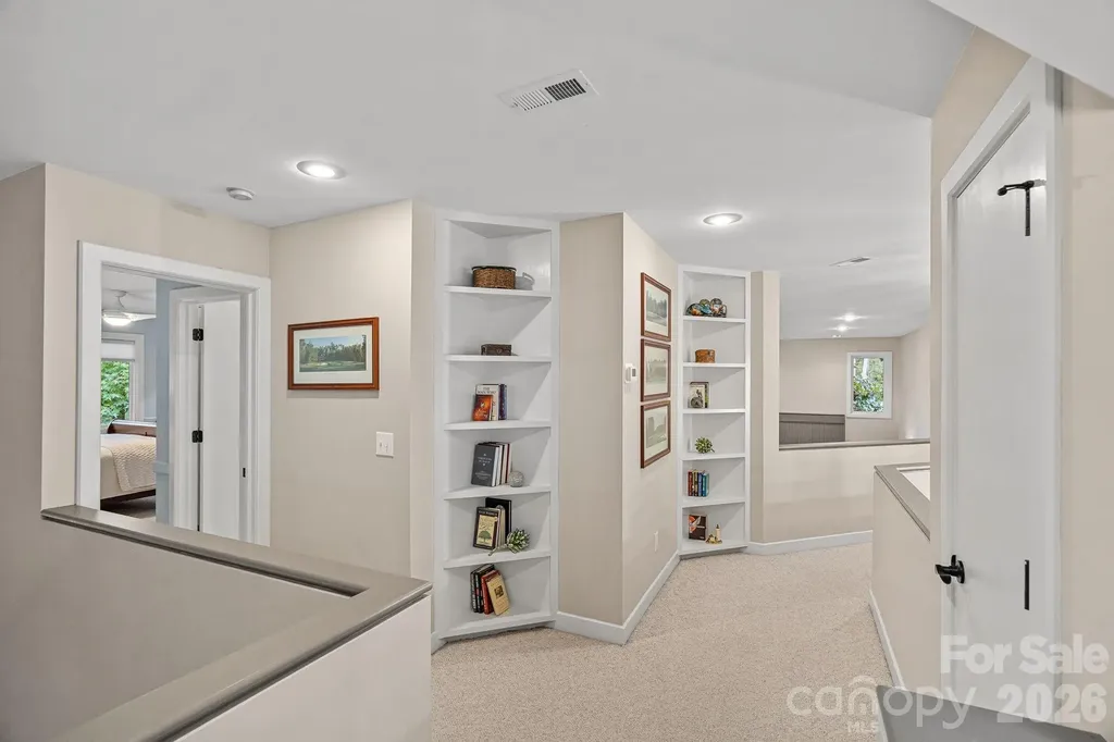 176 Yadkin Falls Road New London NC 28127