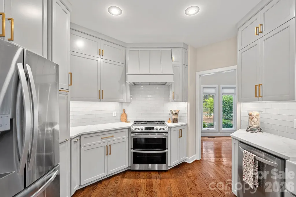 176 Yadkin Falls Road New London NC 28127