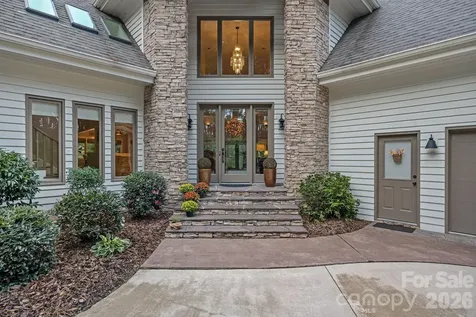 176 Yadkin Falls Road New London NC 28127