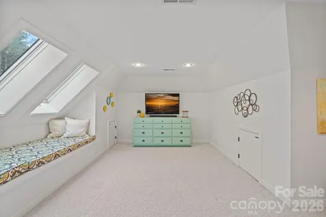 176 Yadkin Falls Road New London NC 28127