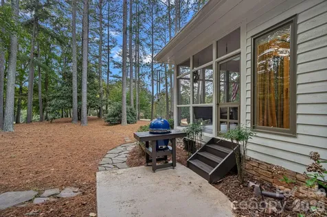 176 Yadkin Falls Road New London NC 28127