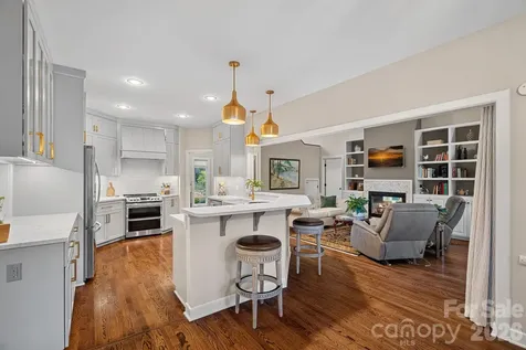 176 Yadkin Falls Road New London NC 28127