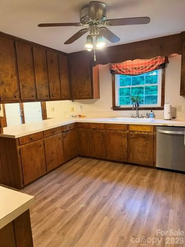 1220 Pineview Street Albemarle NC 28001