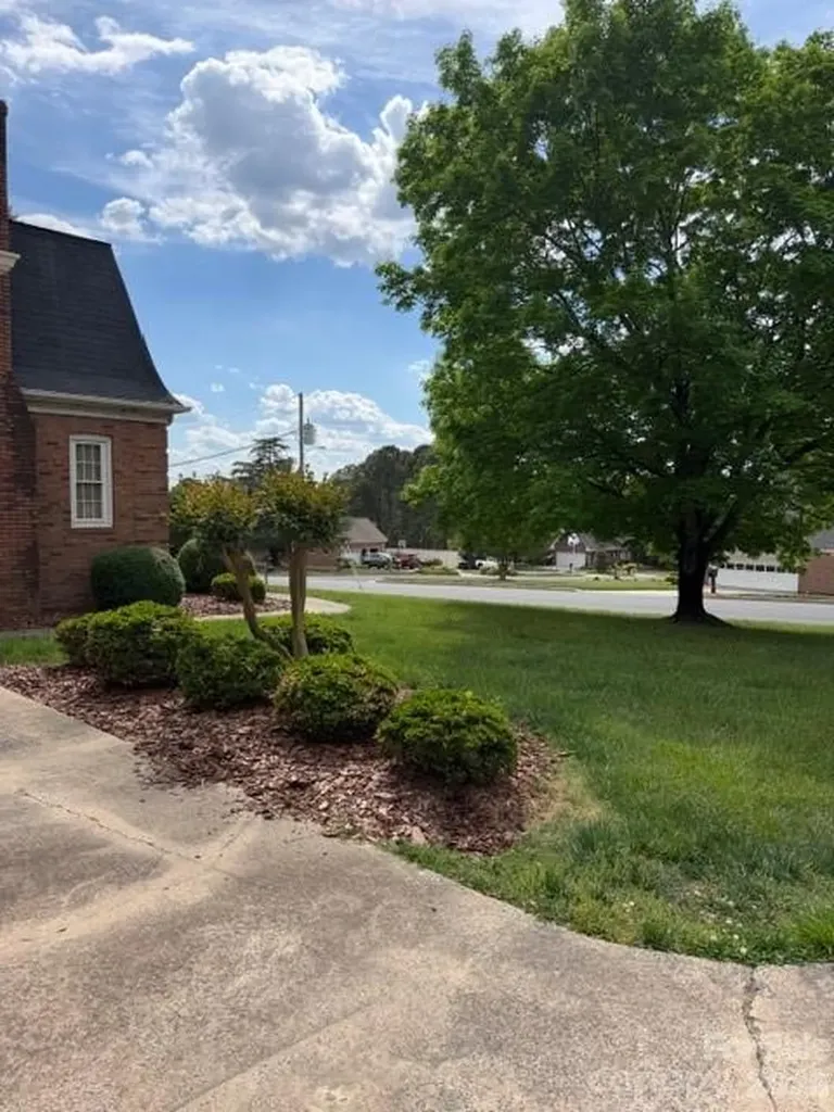 1220 Pineview Street Albemarle NC 28001
