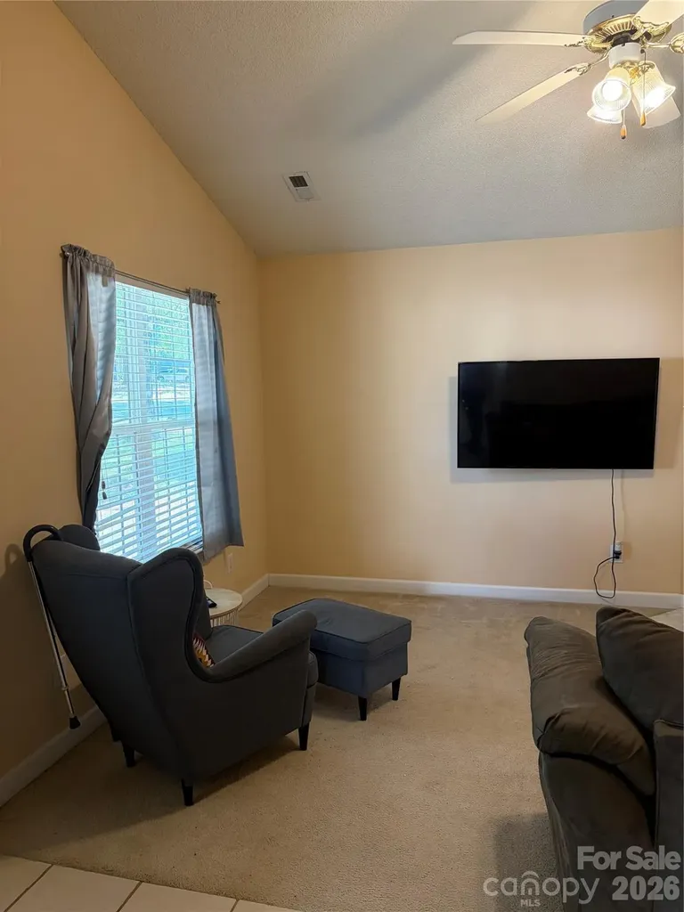 8019 Shiny Meadow Lane Charlotte NC 28215