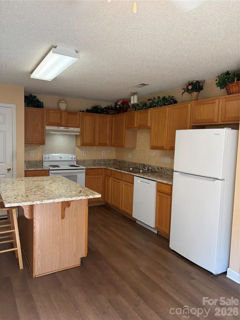 8019 Shiny Meadow Lane Charlotte NC 28215