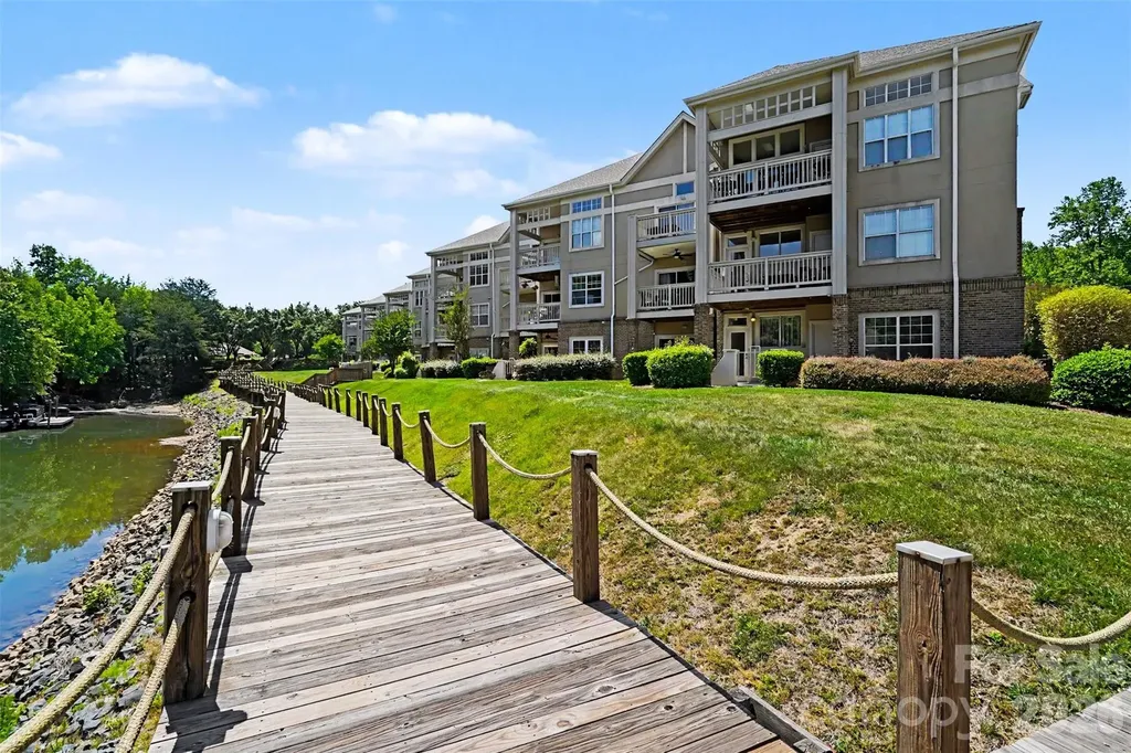 104 Pier 33 Drive Mooresville NC 28117