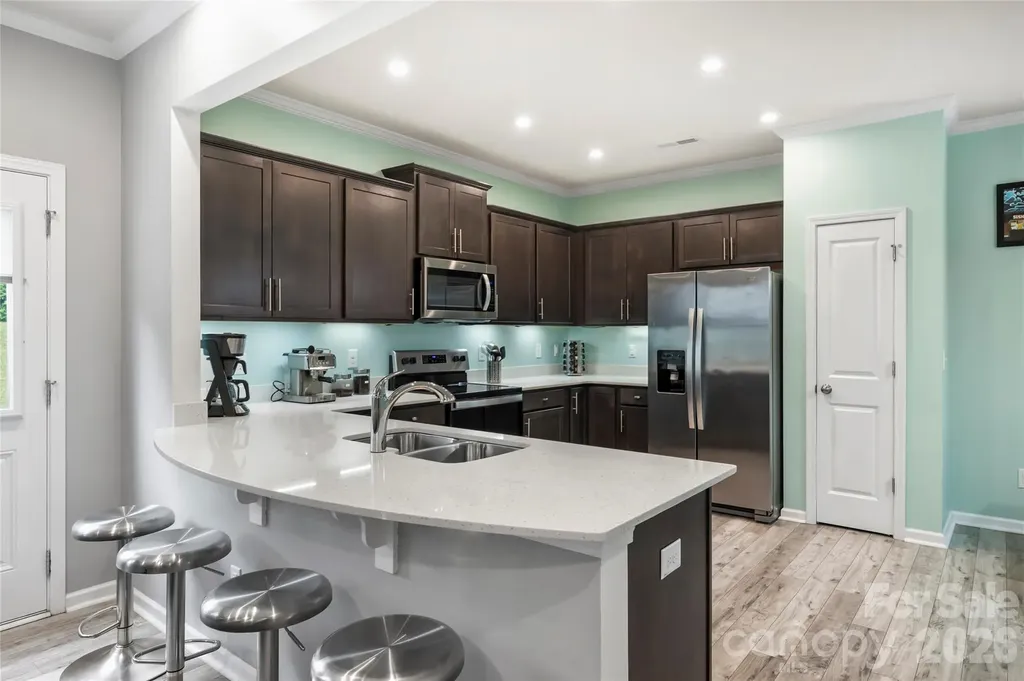 1530 Starmount Cove Lane Charlotte NC 28210