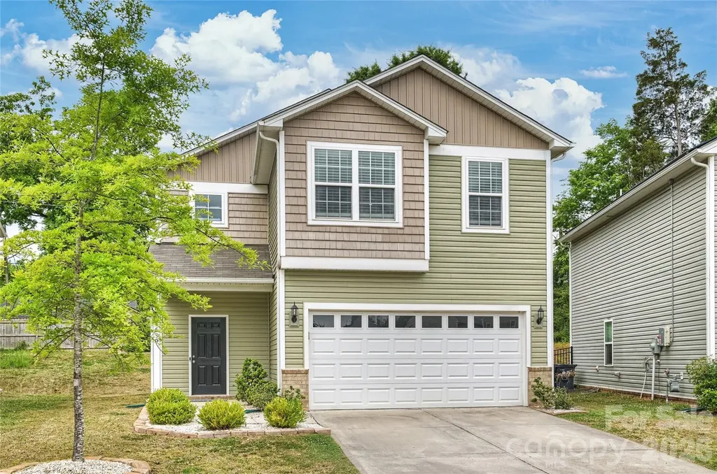 1530 Starmount Cove Lane Charlotte NC 28210