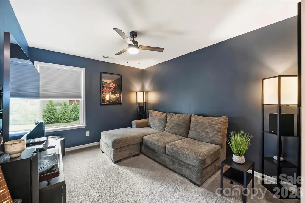 1530 Starmount Cove Lane Charlotte NC 28210