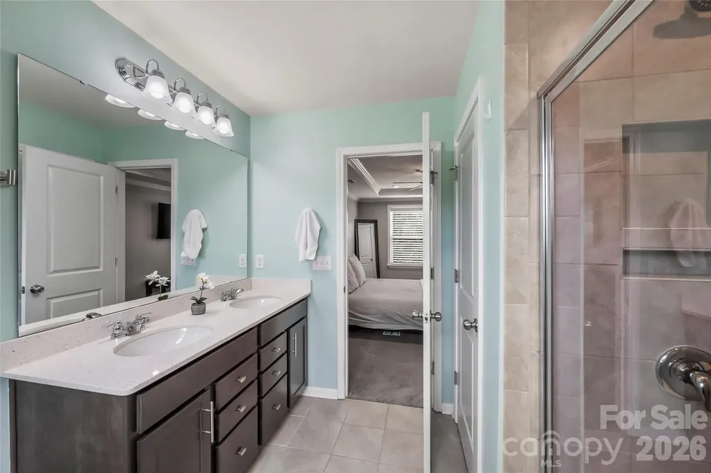 1530 Starmount Cove Lane Charlotte NC 28210