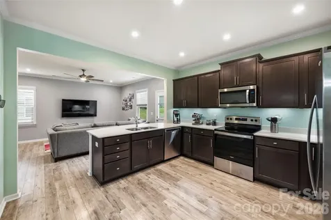 1530 Starmount Cove Lane Charlotte NC 28210