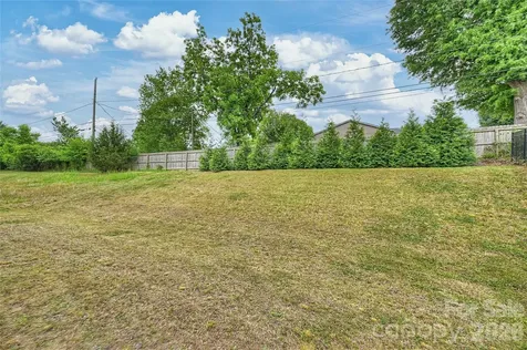 1530 Starmount Cove Lane Charlotte NC 28210