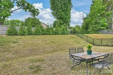 1530 Starmount Cove Lane Charlotte NC 28210
