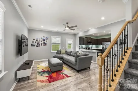 1530 Starmount Cove Lane Charlotte NC 28210