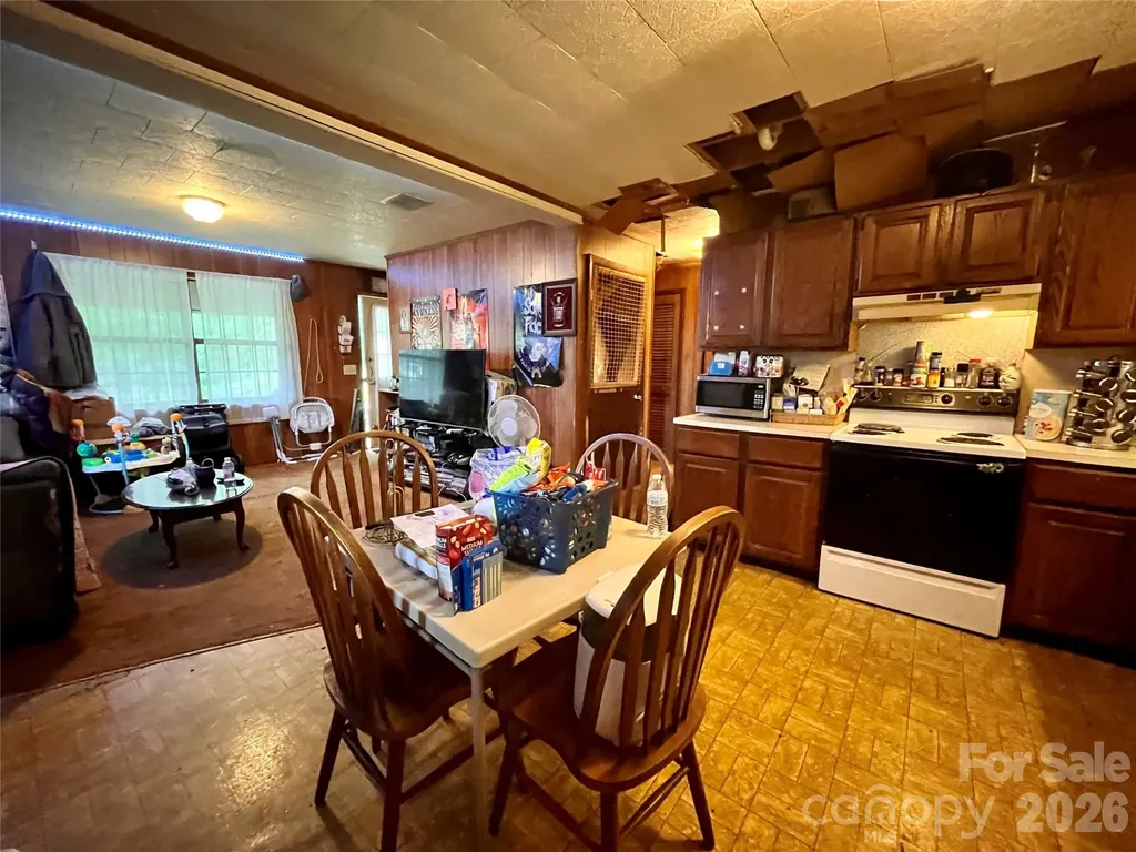 200 Osborn Knob Road Marion NC 28752