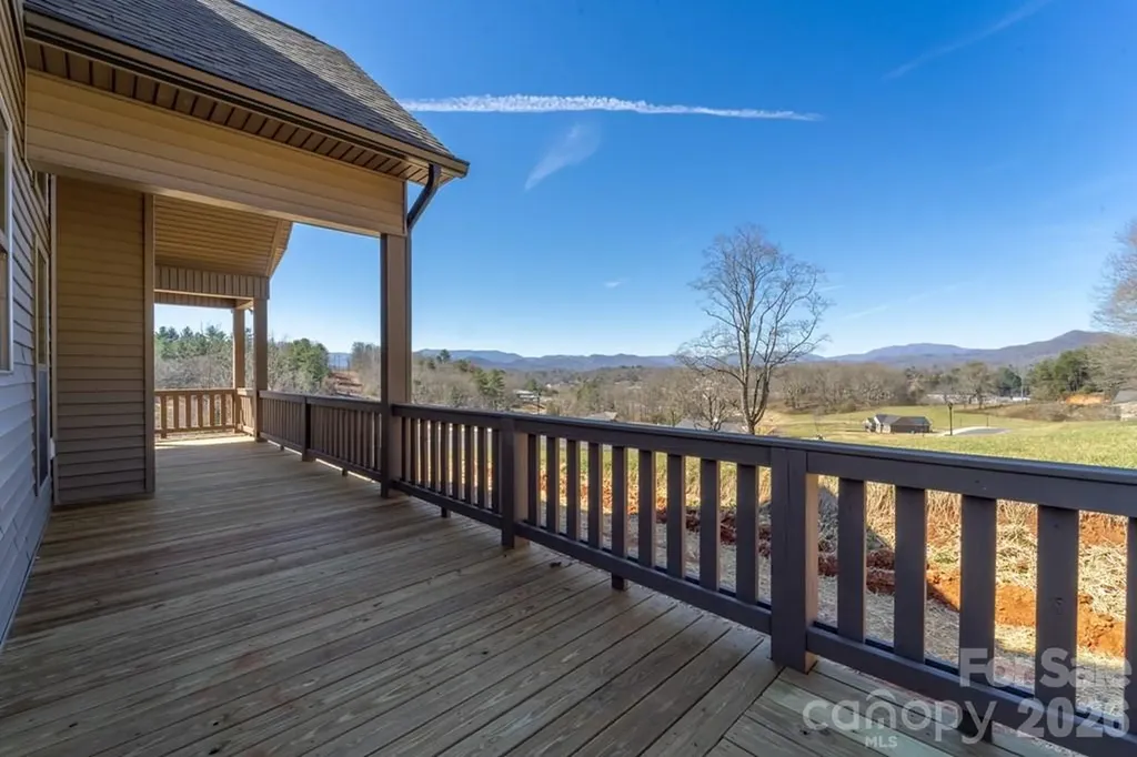 50 Fairview Street Franklin NC 28734