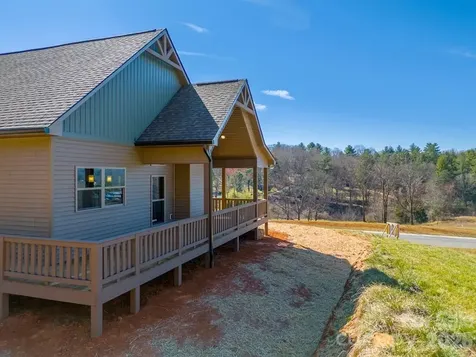 50 Fairview Street Franklin NC 28734