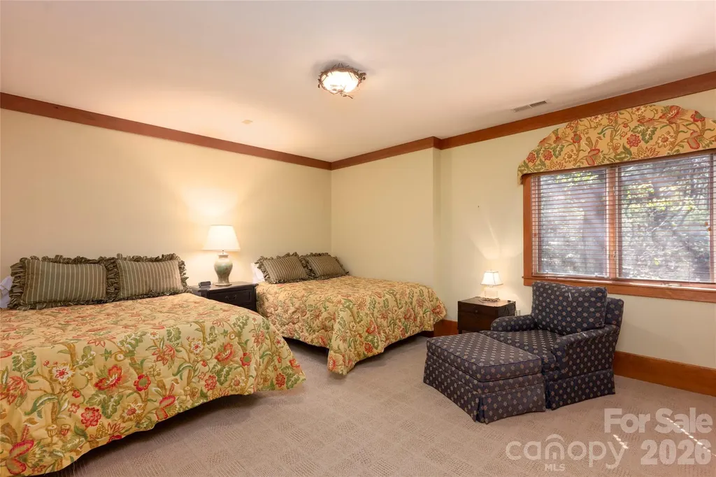 601 Hawk Mountain Road Lake Toxaway NC 28747