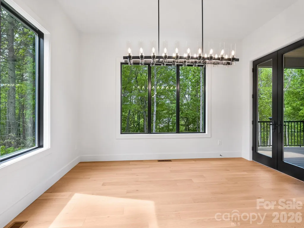 18 Erin Glen Court Fairview NC 28730