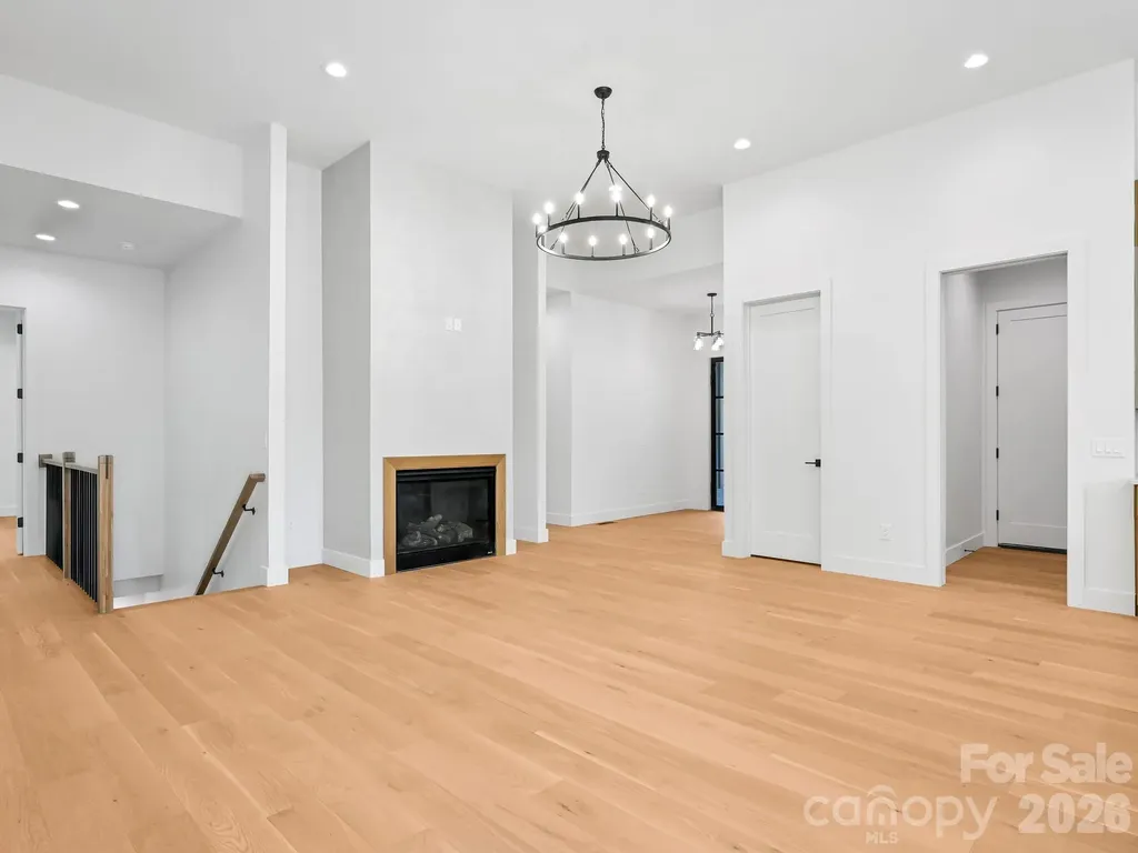 18 Erin Glen Court Fairview NC 28730