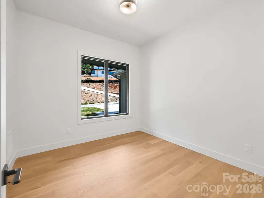18 Erin Glen Court Fairview NC 28730