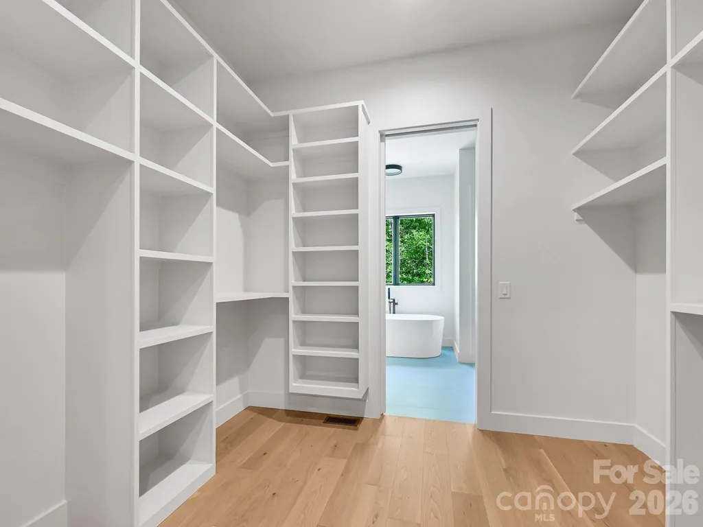 18 Erin Glen Court Fairview NC 28730