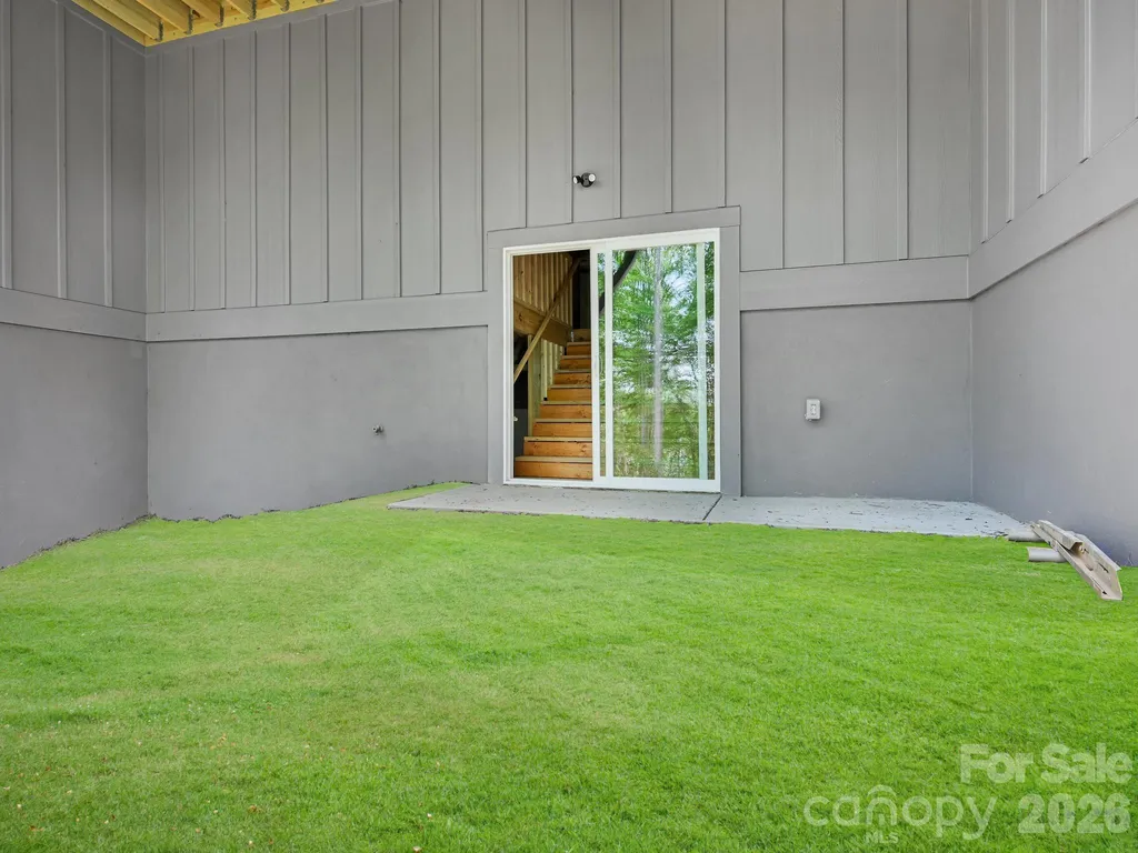 18 Erin Glen Court Fairview NC 28730